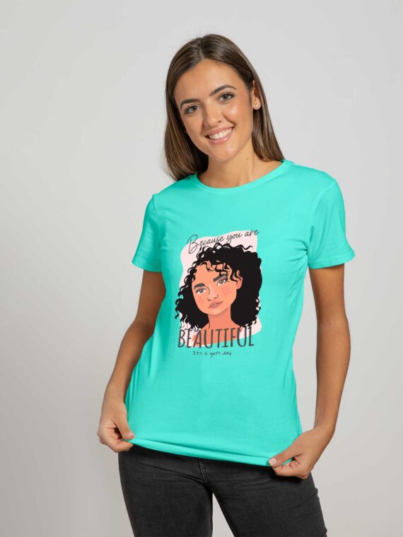 IT'S A GIRLS WOMEN'S T-SHIRT