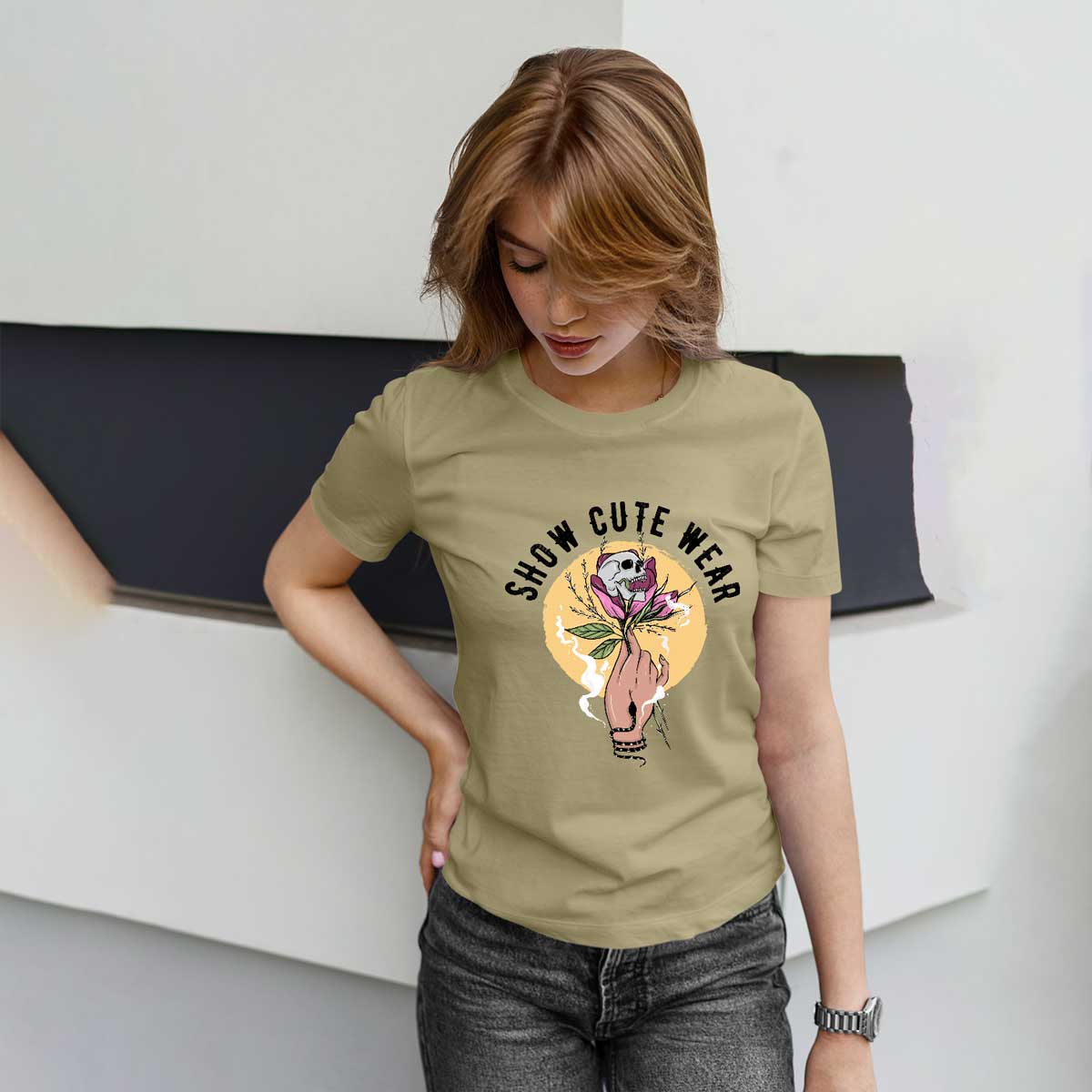 SHOW CUTE WEAR WOMEN'S T-SHIRT SHOW CUTE WEAR WOMEN'S T-SHIRT